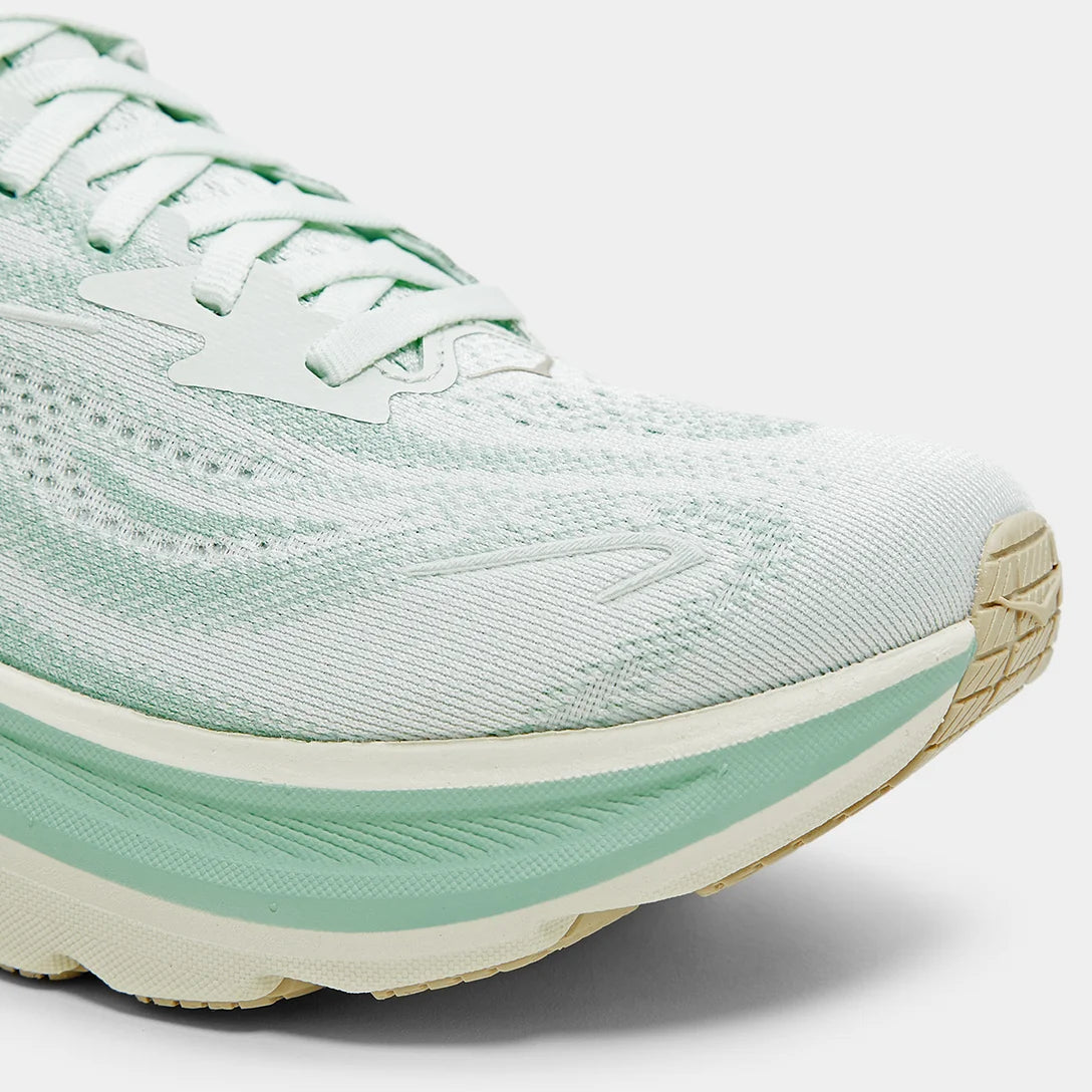Hoka Donna Clifton 10
